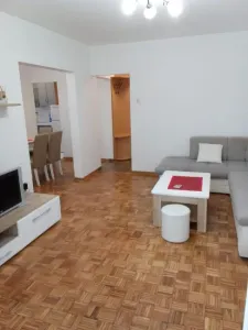 Første etasje Til salgs 11111 Vracar savski Dorcol Beograd expo 2027 estate invest RS